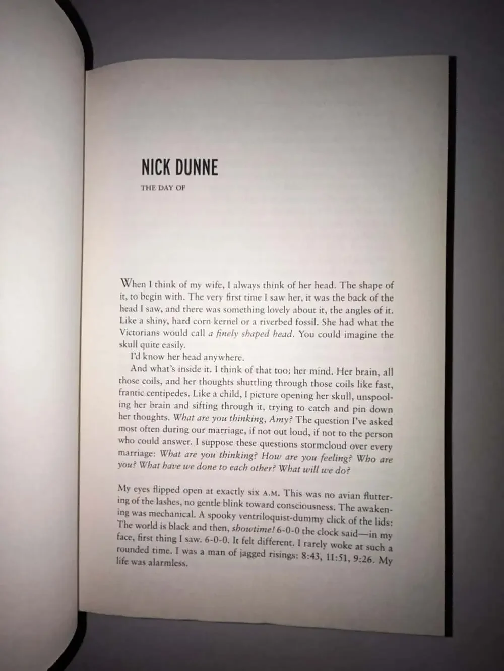 Gone Girl: A Novel by Gillian Flynn (2012, Hardcover)